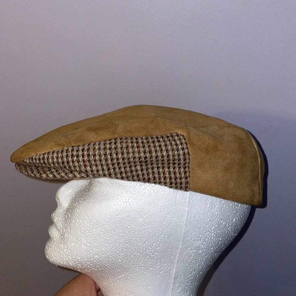 Dobbs Pace Setter Collection Tan Suede Leather and Tweed Pageboy Hat Cap 7 1/8